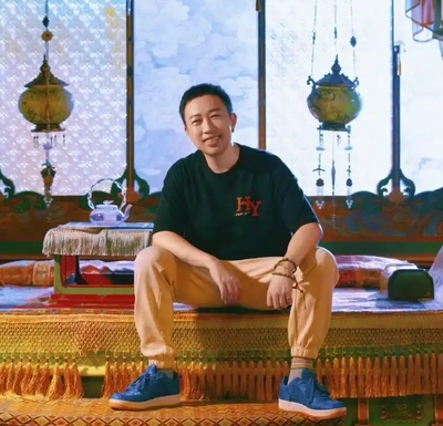 于正“内涵”任嘉伦：娱乐圈的暗流与舆论漩涡
